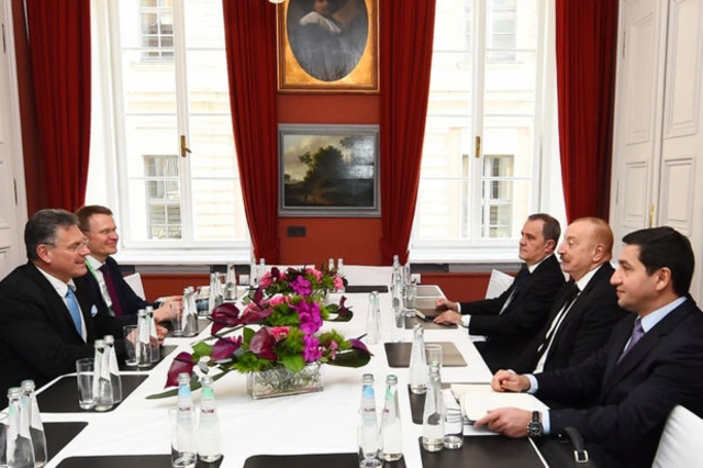 В Мюнхене прошла встреча Президента с исполнительным вице-президентом Еврокомиссии - ОБНОВЛЕНО + ФОТО/ВИДЕО